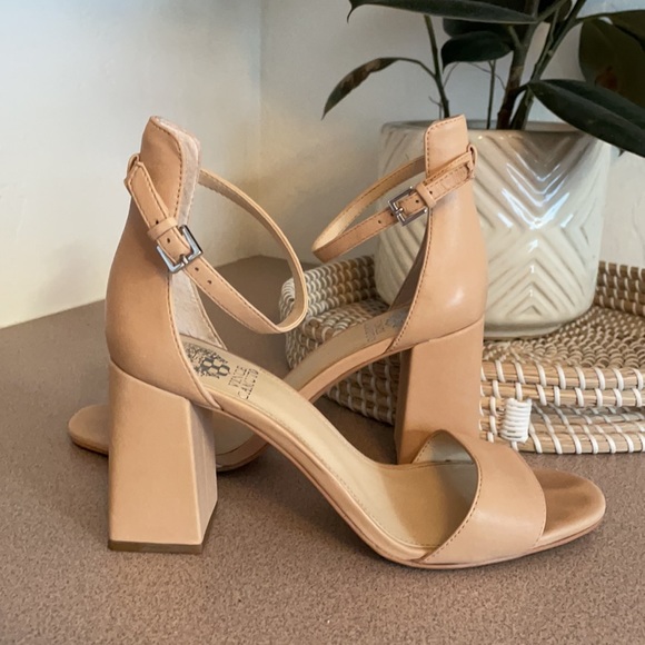 Vince Camuto Ankle Strap Block Heel Sandal, Nude, Size 9 - Picture 2 of 6